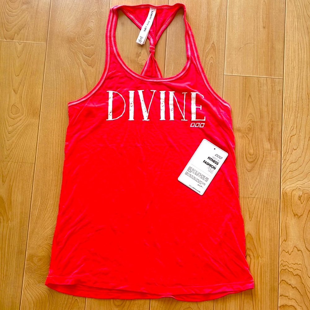 Bright pink/red Lorna Jane Divine Tank M